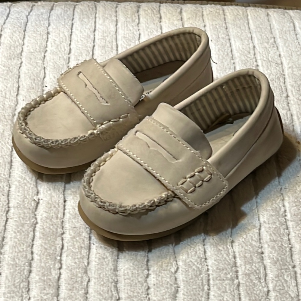 Cat and Jack shoes size 6